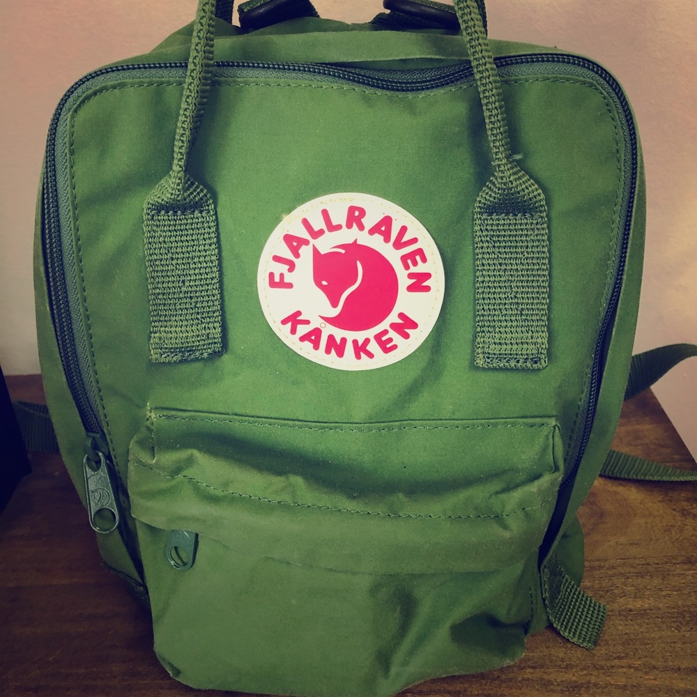 Fjallraven mini Kanken 🌻